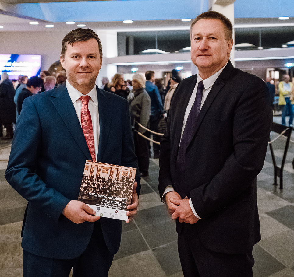 Membri Asociației Iunona la o întâlnire dedicată colaborărilor culturale internaționale